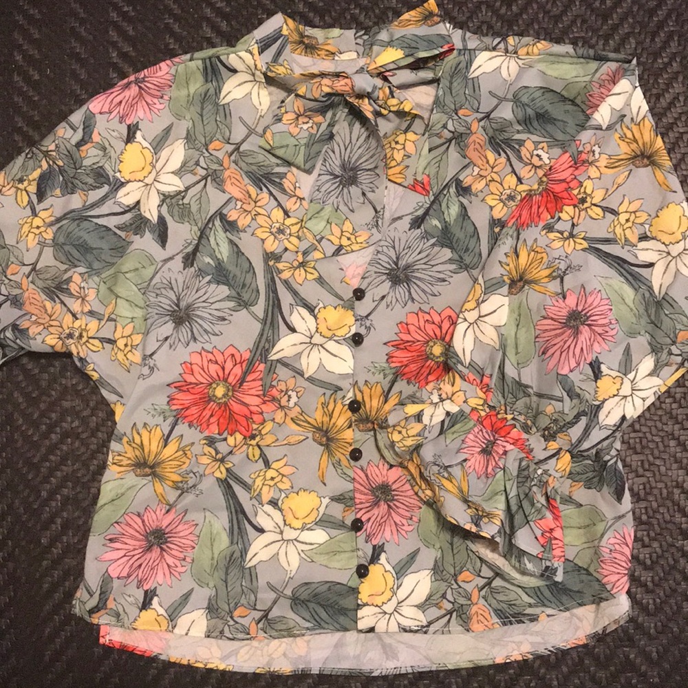 Floral top